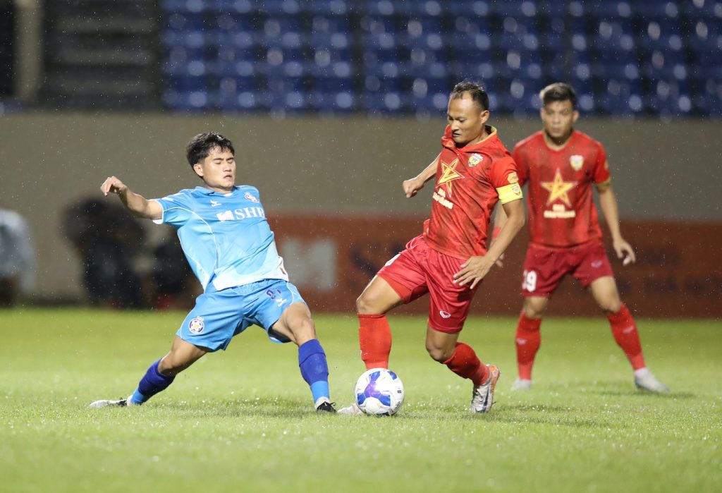 Trong Hoang SHB da Nang vs Hong Linh Ha Tinh