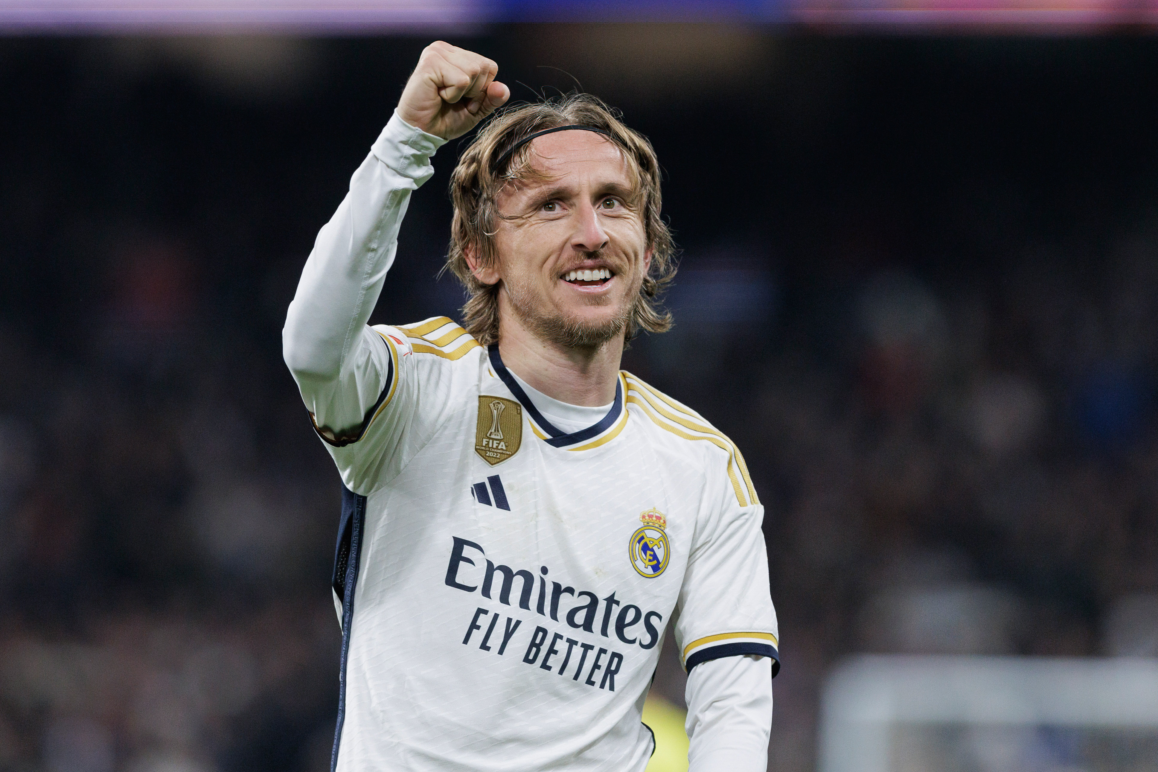 Luka Modric gianh nhieu danh hieu nhat lich su Real Madrid