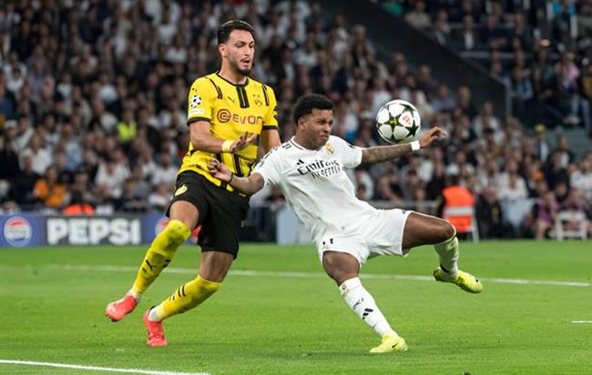 Rodrygo dinh chan thuong truoc Dortmund.