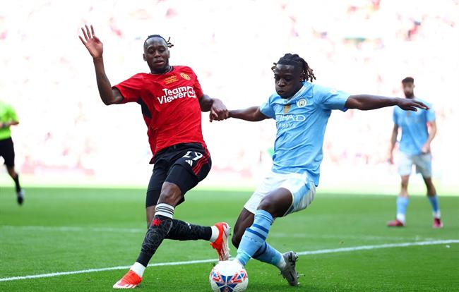 Aaron Wan-Bissaka lên tiếng trước màn tái ngộ MU 1