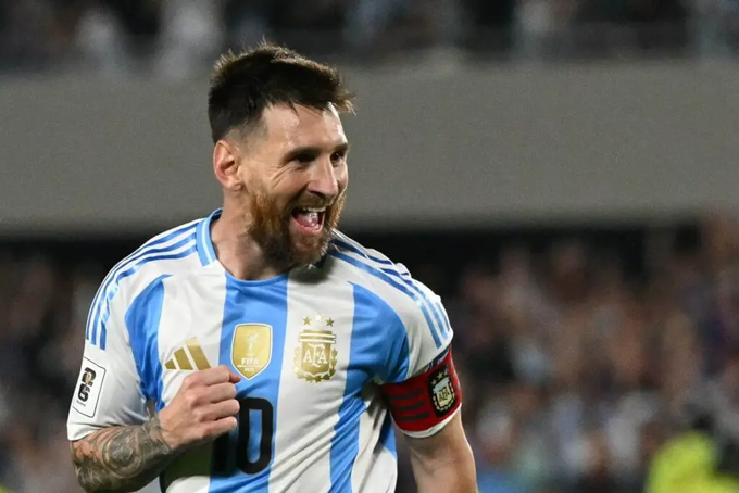 Messi đã ghi hat-trick trước Bolivia