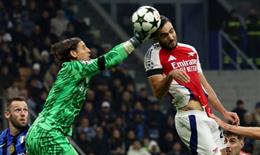 Arsenal phải được hưởng một quả phạt đền trước Inter Milan