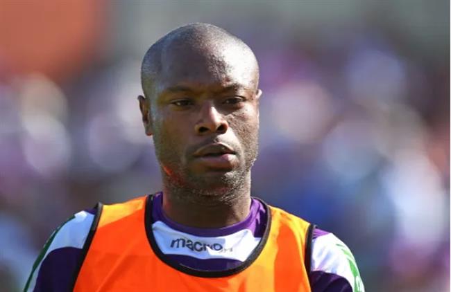 William Gallas gui loi khuyen den Arsenal.