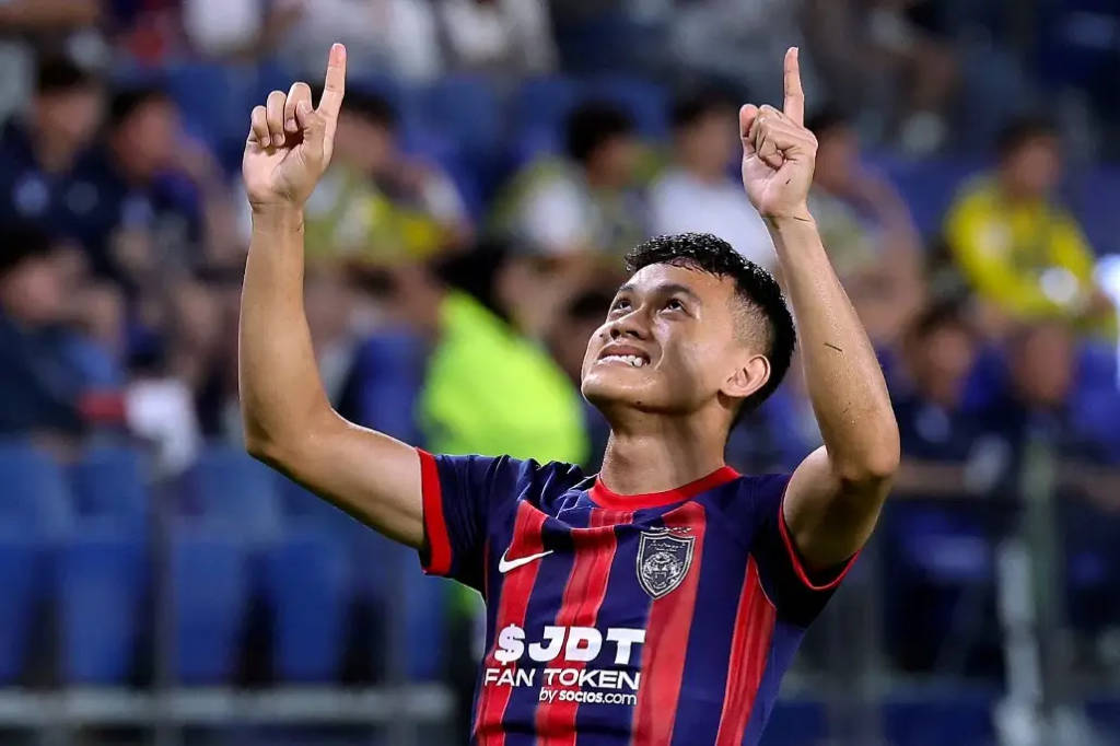 Arif Aiman cua CLB Johor dang co 4 ban tai AFC Champions League