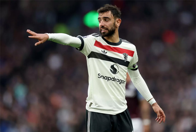 Đội trưởng Bruno Fernandes vẫn là lựa chọn hàng đầu của Amorim