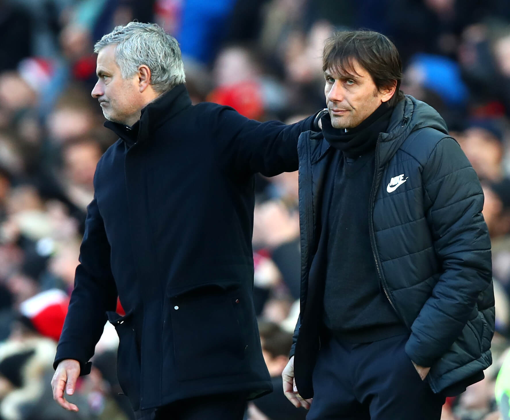 Cả Mourinho và Conte đều chết ở Old Trafford