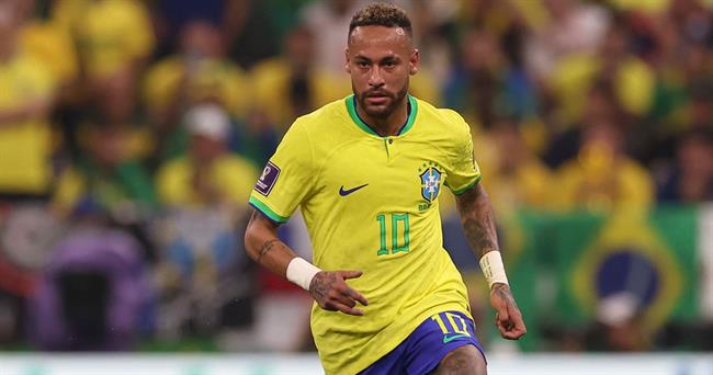 Neymar trong mau ao dT Brazil