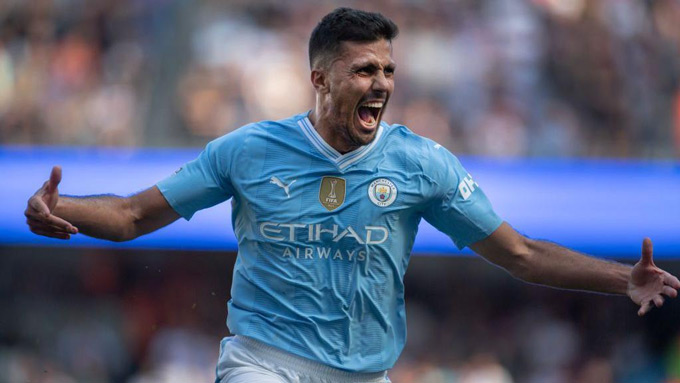 Rodri đang lọt vào tầm ngắm của Real Madrid