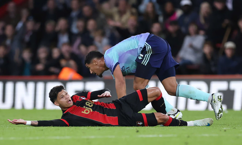 Cách đây 2 tuần, Arsenal cũng gục ngã 1-2 trước Bournemouth