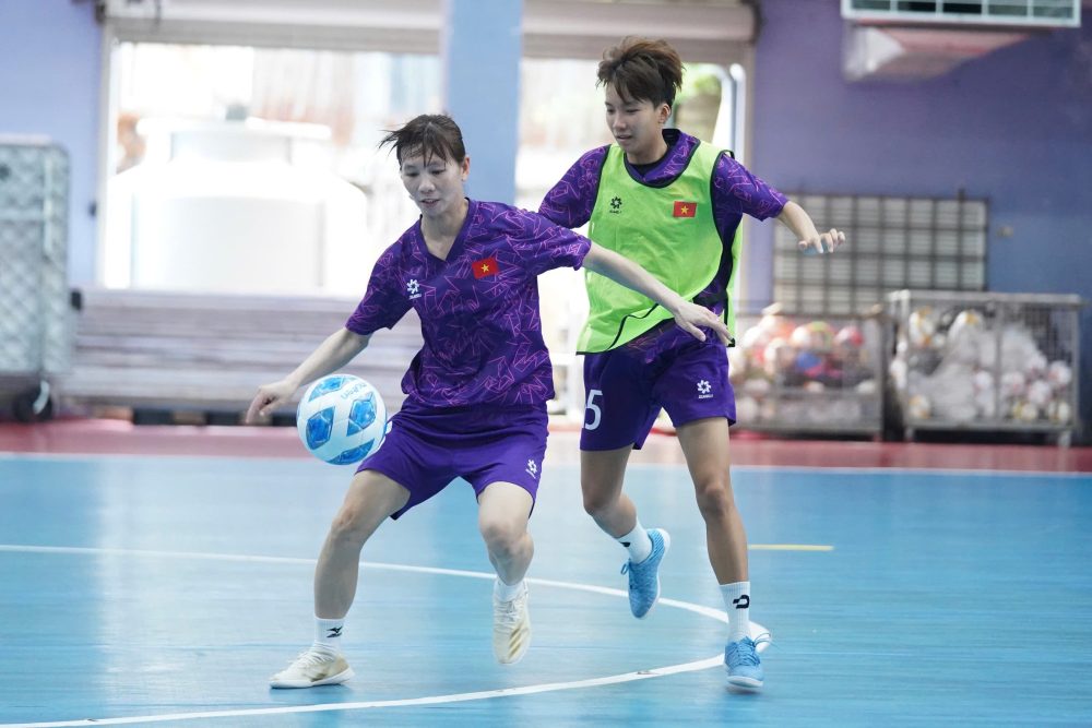 dT Futsal nu Viet Nam