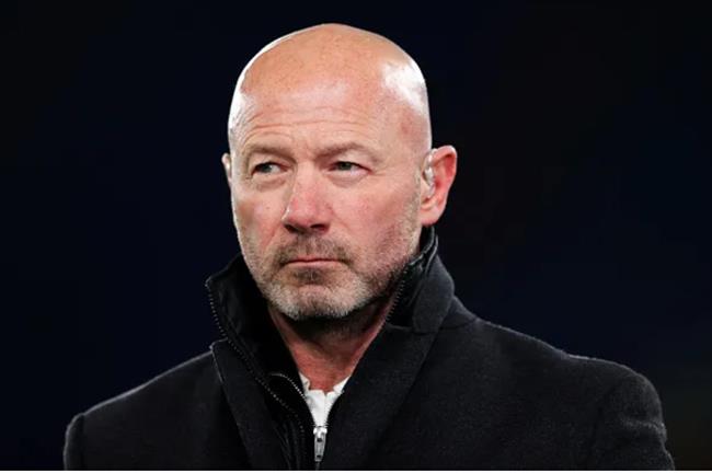 Alan Shearer tiet lo loi the cua Liverpool trong cuoc dua vo dich o EPL mua nay