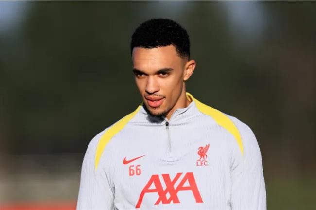 Arne Slot cap nhat tinh hinh cua Trent Alexander-Arnold.