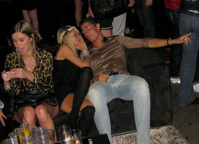 Ronaldo và Paris Hilton có màn hẹn hò chớp nhoáng