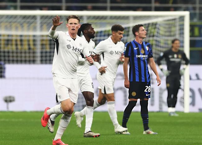 Scott McTominay chưa dám nghĩ tới danh hiệu cùng Napoli 1